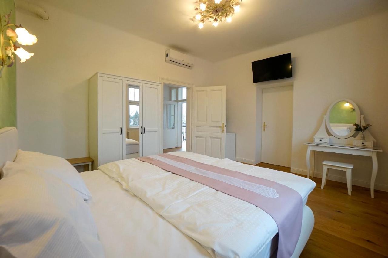 Albizia-Apartments Baden Ngoại thất bức ảnh