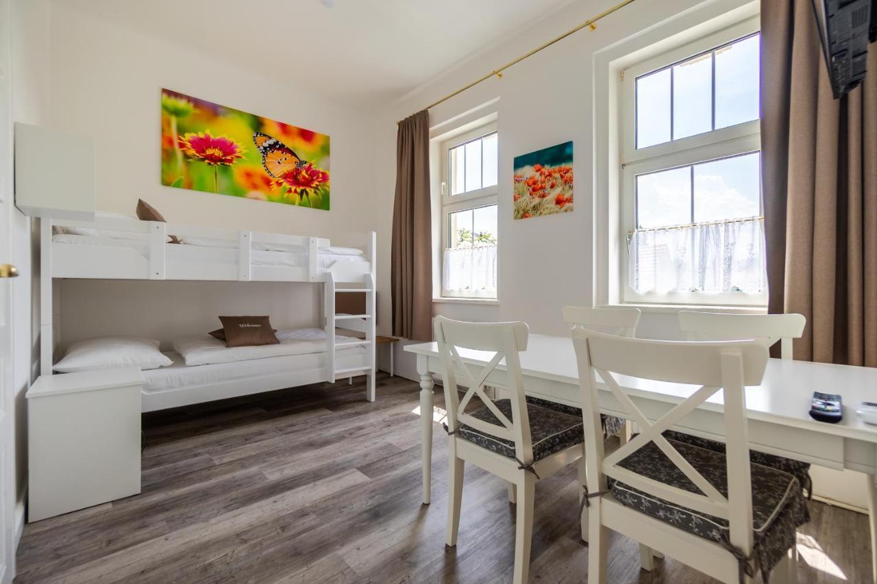 Albizia-Apartments Baden Ngoại thất bức ảnh