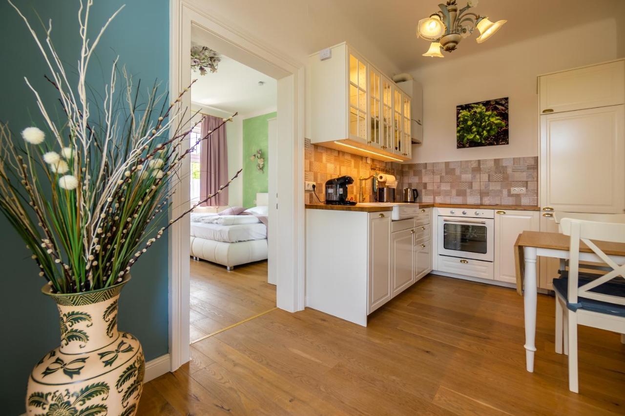 Albizia-Apartments Baden Ngoại thất bức ảnh