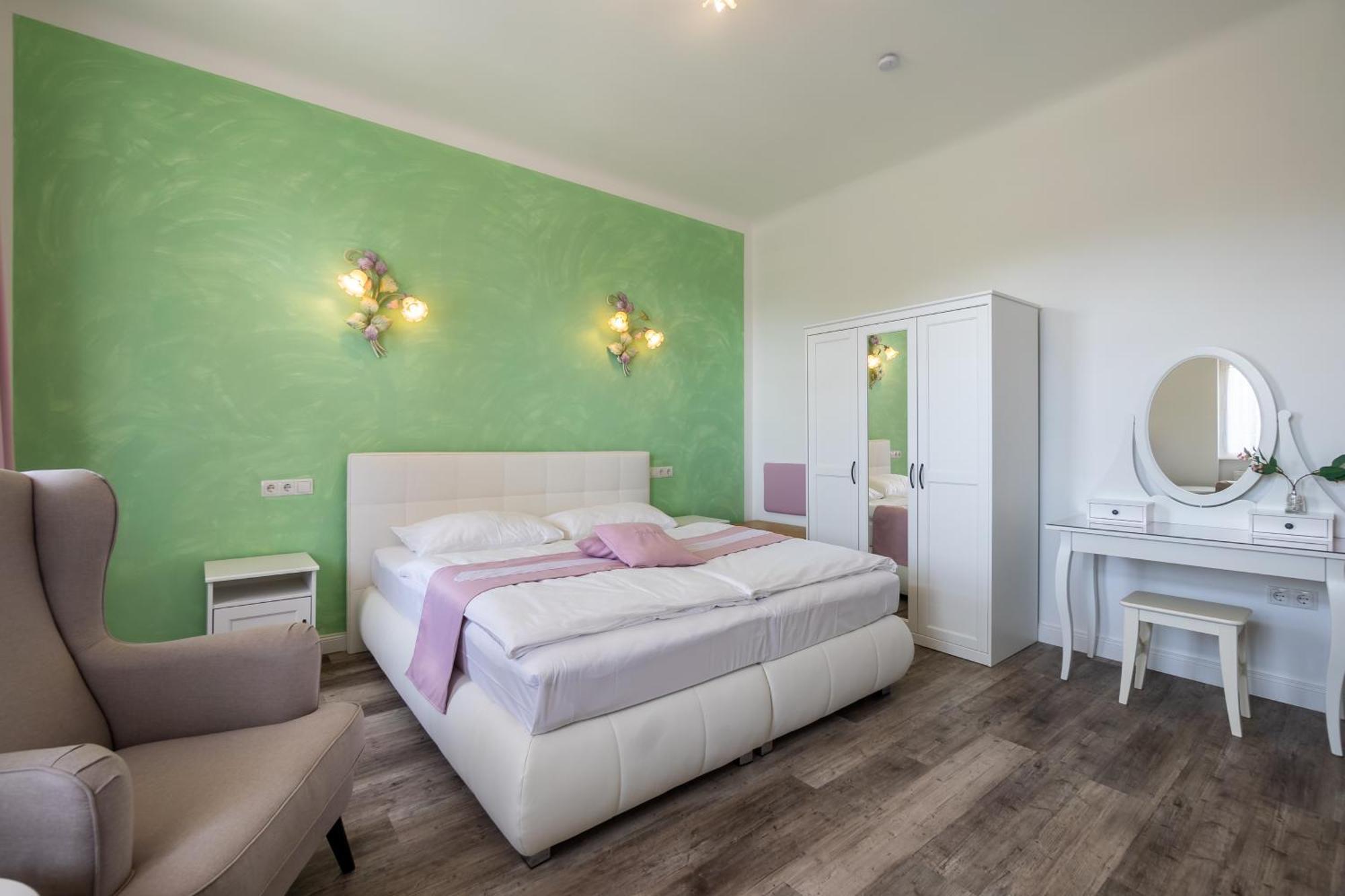 Albizia-Apartments Baden Ngoại thất bức ảnh