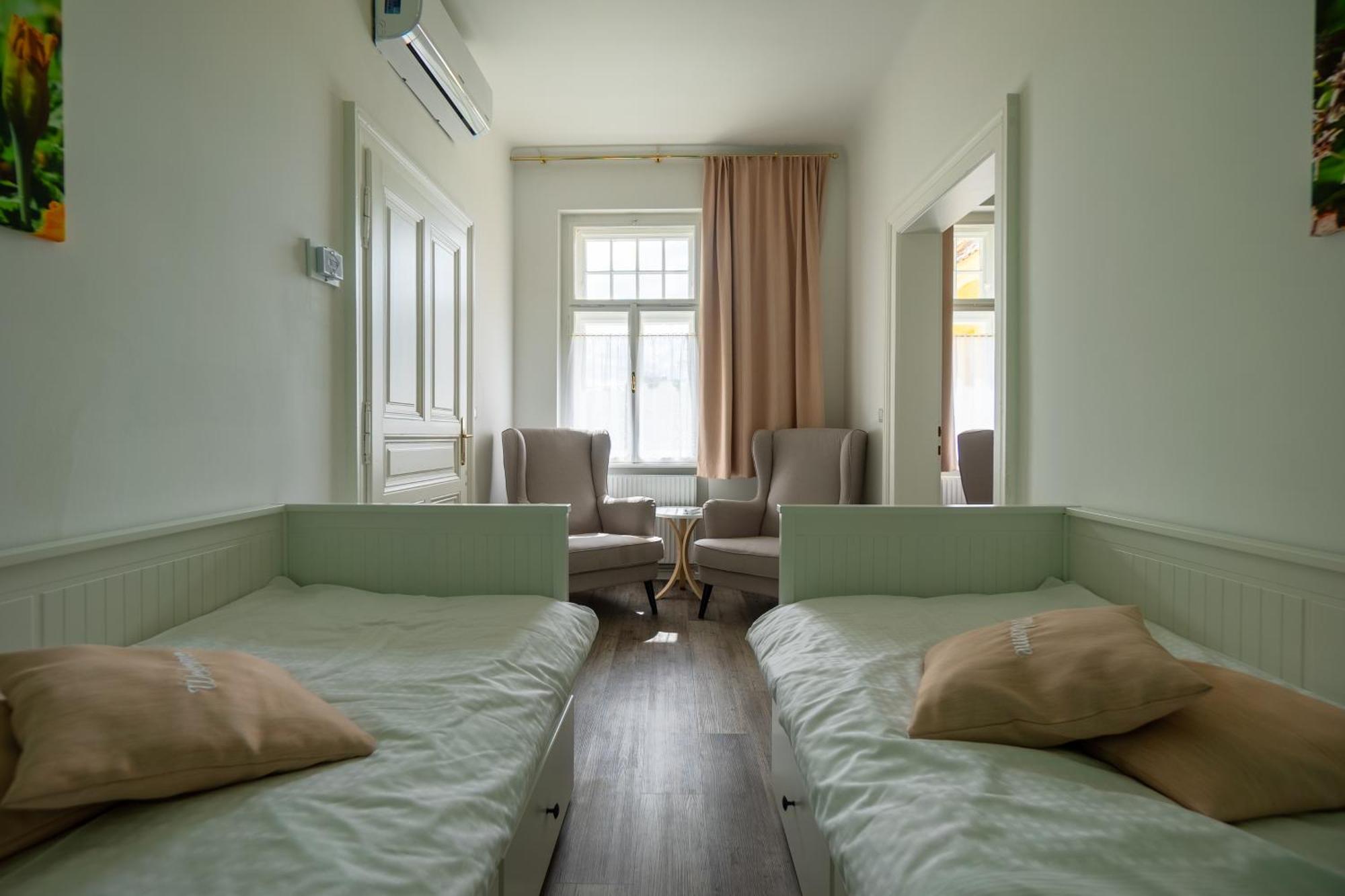 Albizia-Apartments Baden Ngoại thất bức ảnh
