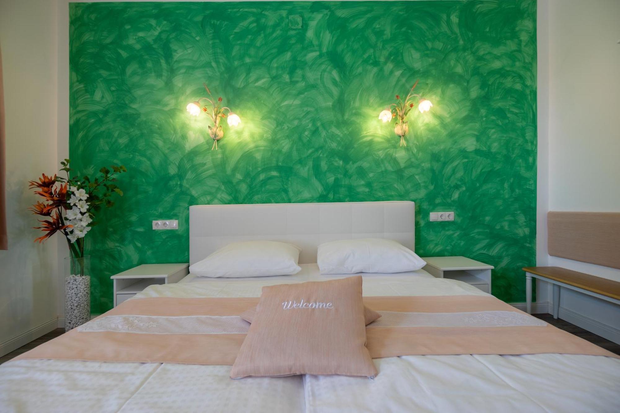 Albizia-Apartments Baden Ngoại thất bức ảnh
